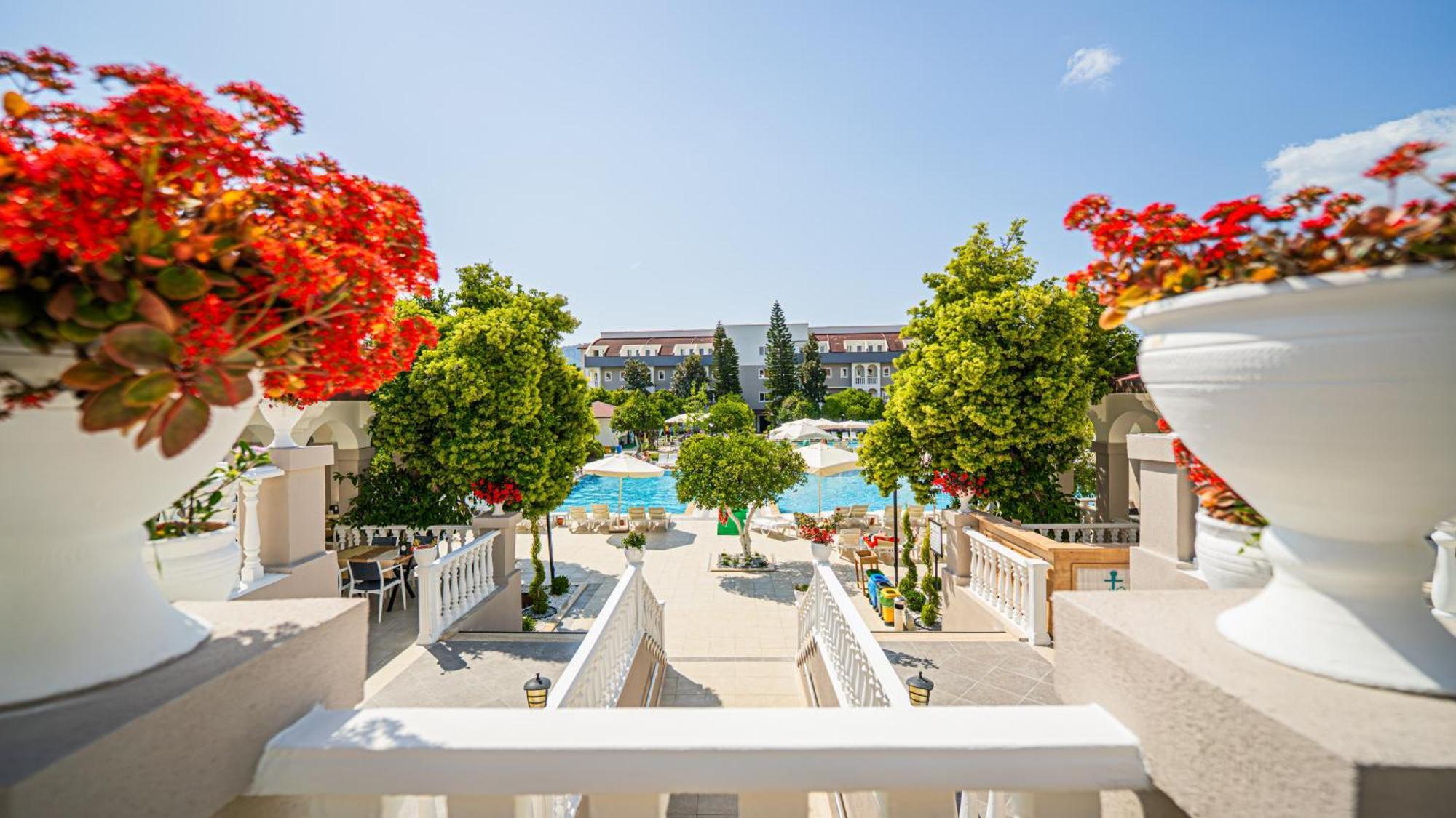 Viking Garden Hotel Kemer Exterior photo
